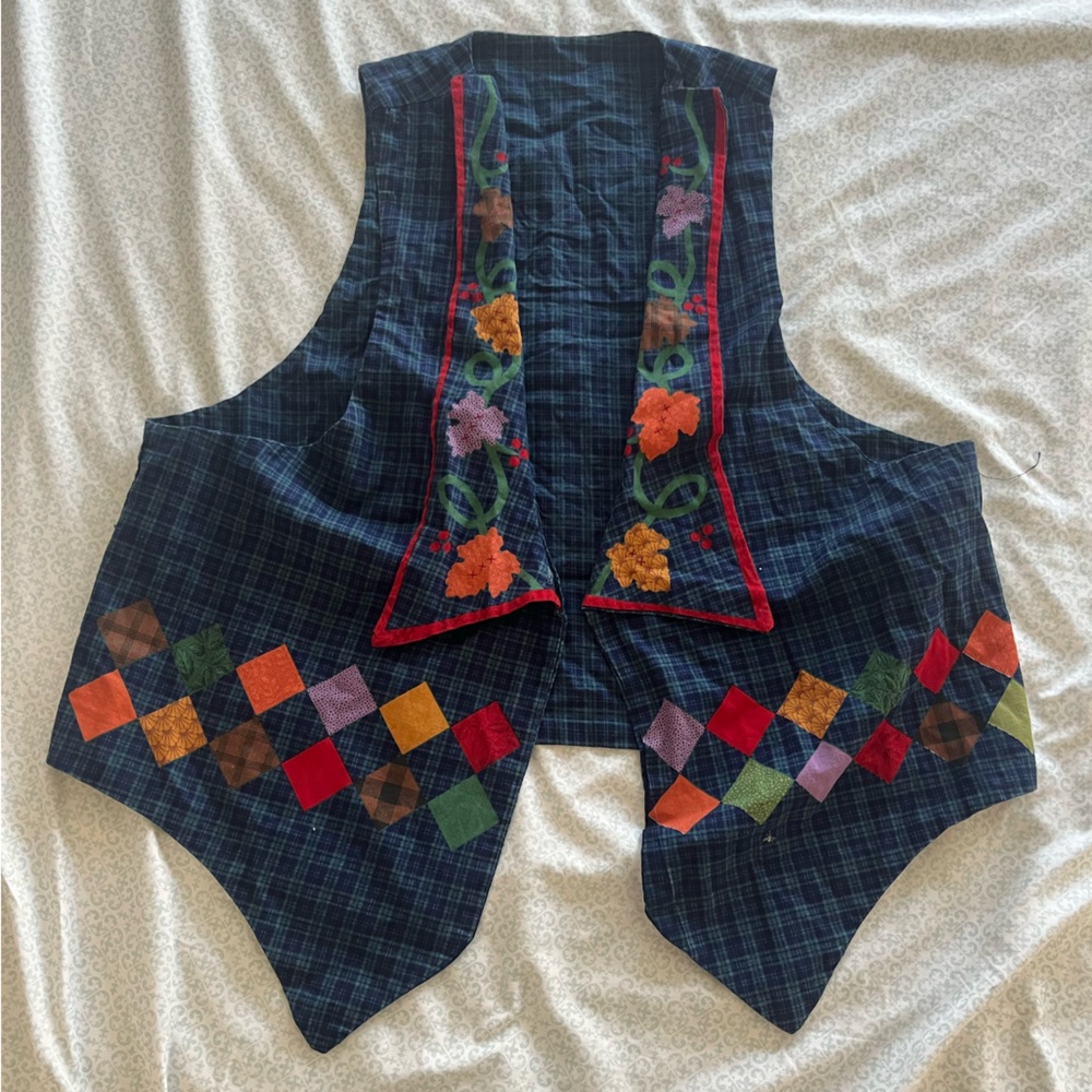 Autumn Themed Vest - Picture 2 of 6